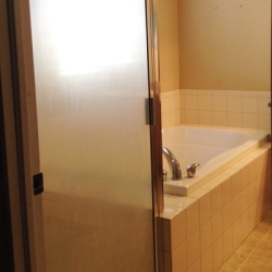 before-bathroom-remodel-denver-59e2479dee0e8ab93e63259f267e38a6 Master Bath Remodel (Parker, CO)