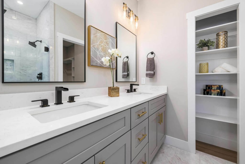 washroom-with-minimalist-design-1024x683 Simple Storage Solutions for Your Bathroom