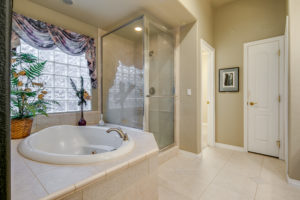 3 Bathroom Before 3 scaled e1595373195108